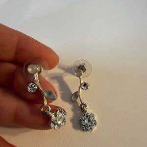 Flower Rhinestone Earrings with Pearl detail